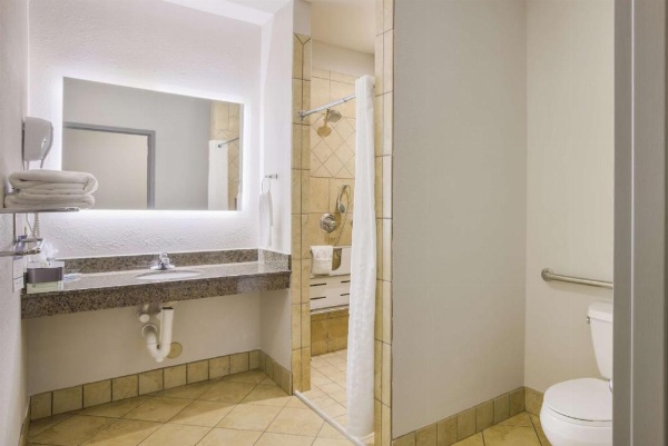 Best Western Asheville -Blue Ridge Parkway image 26