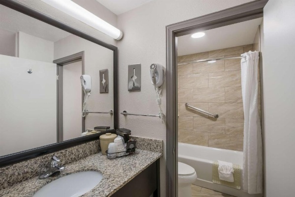 Best Western Asheville -Blue Ridge Parkway image 27